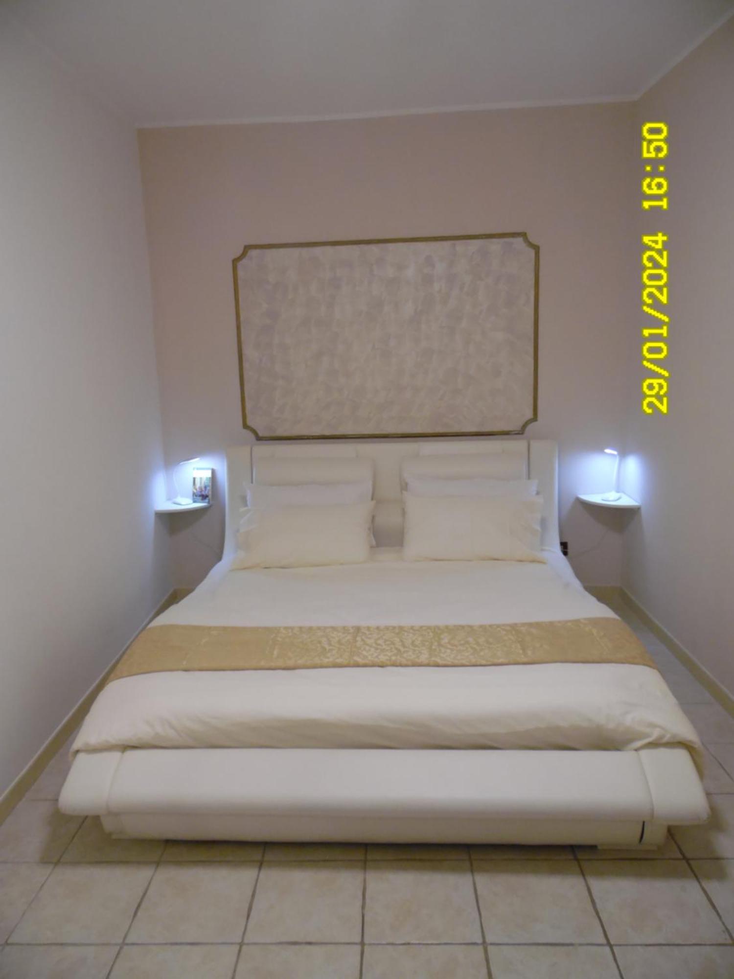 La Casa Di Giuditta - B&B Casa Vacanze - Ramacca Zewnętrze zdjęcie
